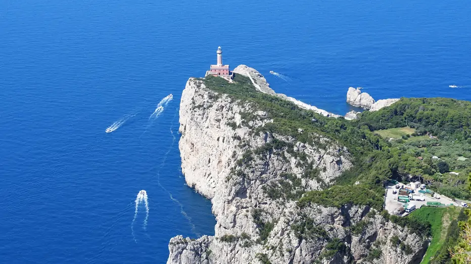 Faro di Punta Carena